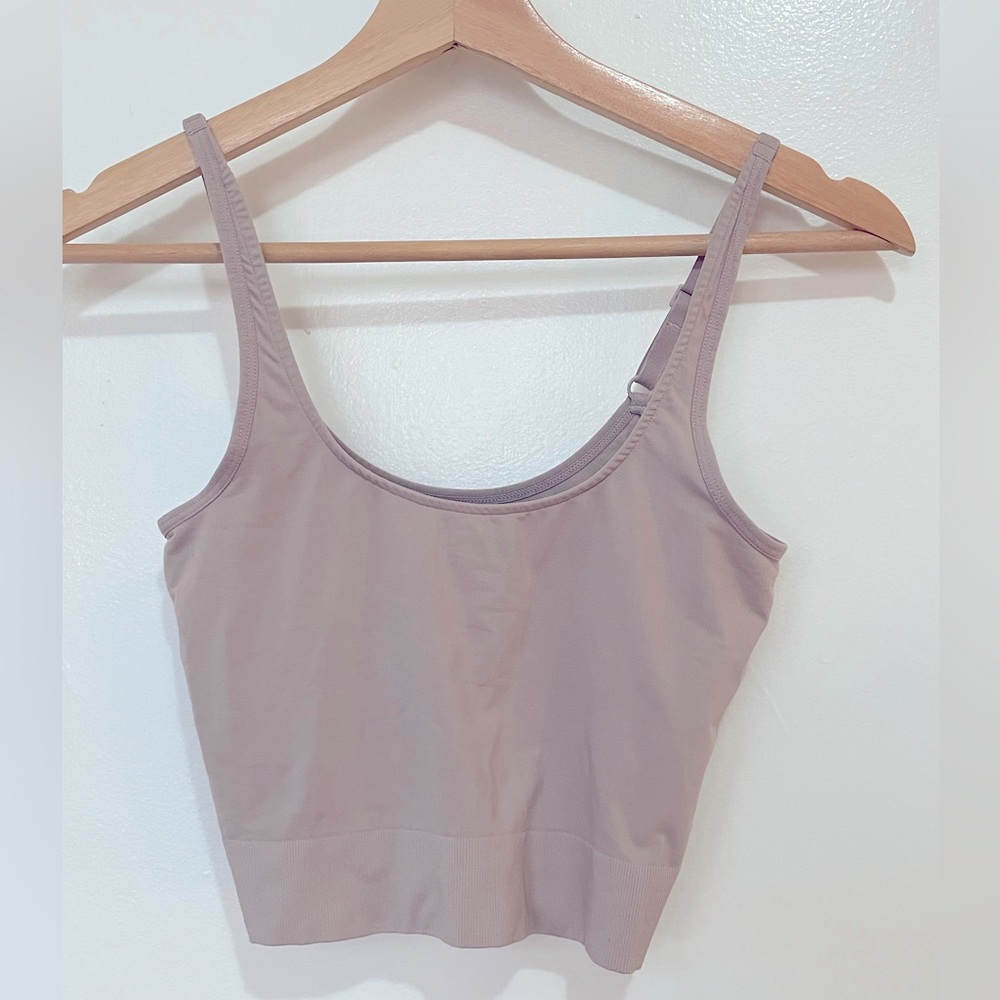 Maidenform smoothing cropped cami, size M